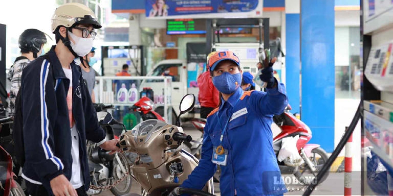 Giá xăng dầu hôm nay 21.10: Đồng loạt giảm